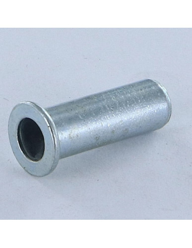 1 x Dado rivettabile Testa Piatta Cieca M8X21.5...