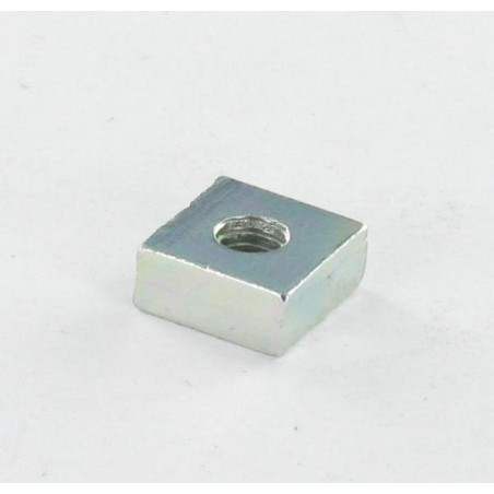 1 x Dado Quadrato M8 17X17X6 Zincate